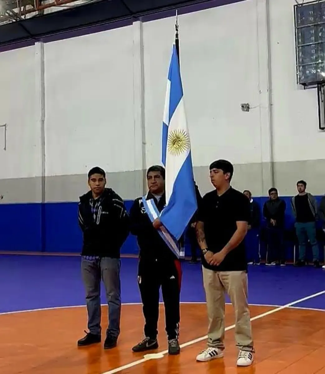 Adeful inauguró el torneo de futsal 2026 con un emotivo homenaje a Alejandro Ángel