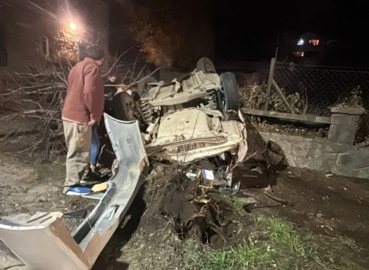 Adolescente de 17 años en grave estado tras choque nocturno en avenida 12 de Octubre