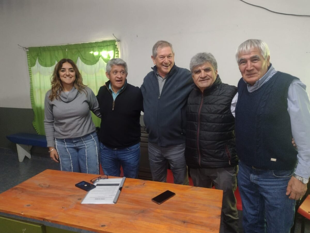 Alejandro Pozas, presidente de la CEB, asumió la conducción de la Federación de Cooperativas de Río Negro