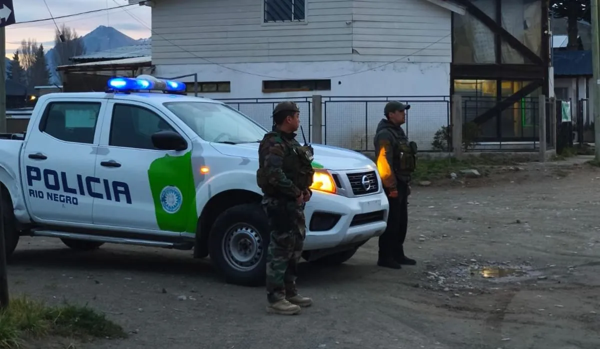 Amplio operativo policial en Bariloche: controles vehiculares y patrullajes en más de 18 barrios