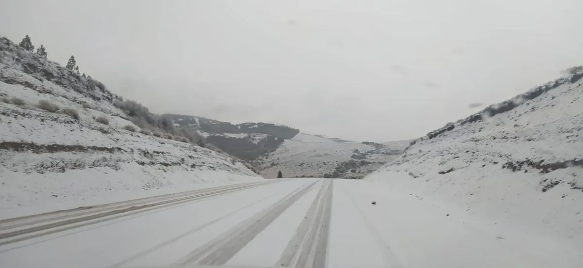 Anticipan intensa nevada desde el viernes y temperaturas de hasta 12 grados bajo cero en la montaña