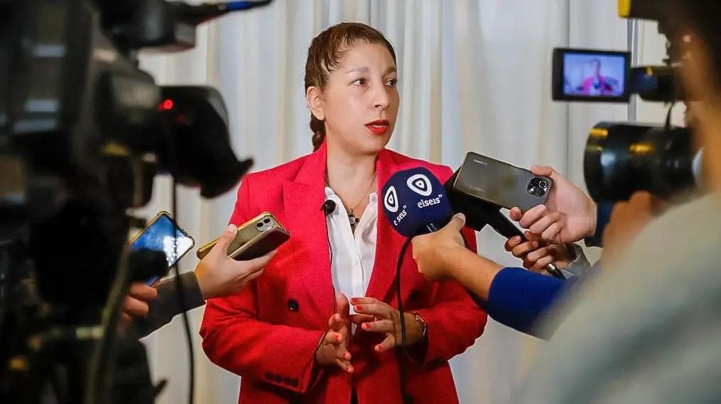 Arabela Carreras denunció presión y persecución judicial contra opositores críticos al gobierno