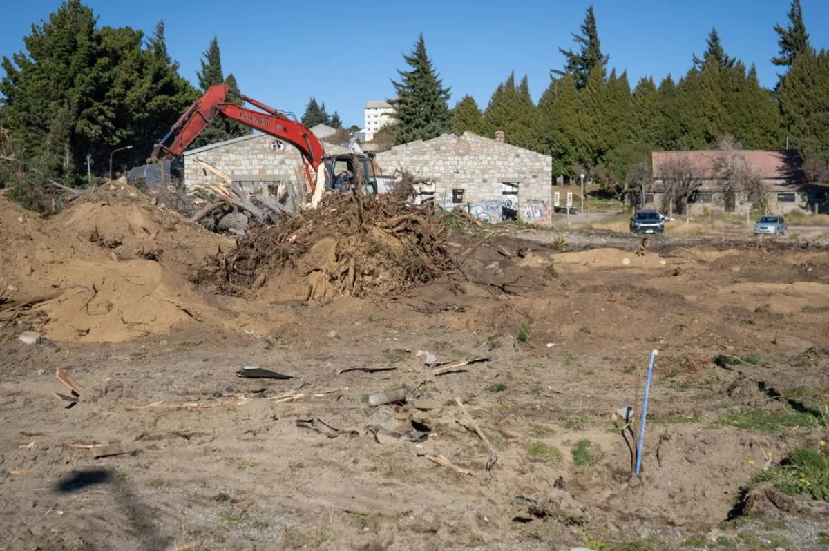 Arrancaron los trabajos técnicos para el futuro Natatorio Municipal en Playa Centenario