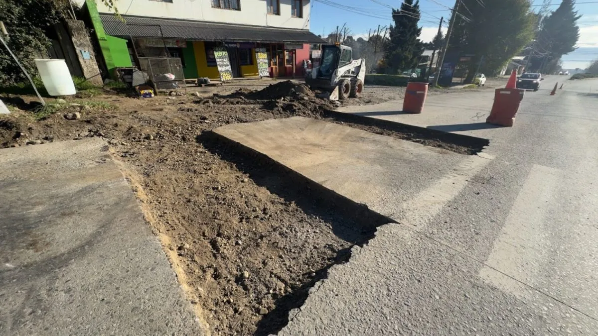 Avanzan las obras de reductores de velocidad en Pasaje Gutiérrez para mejorar la seguridad vial