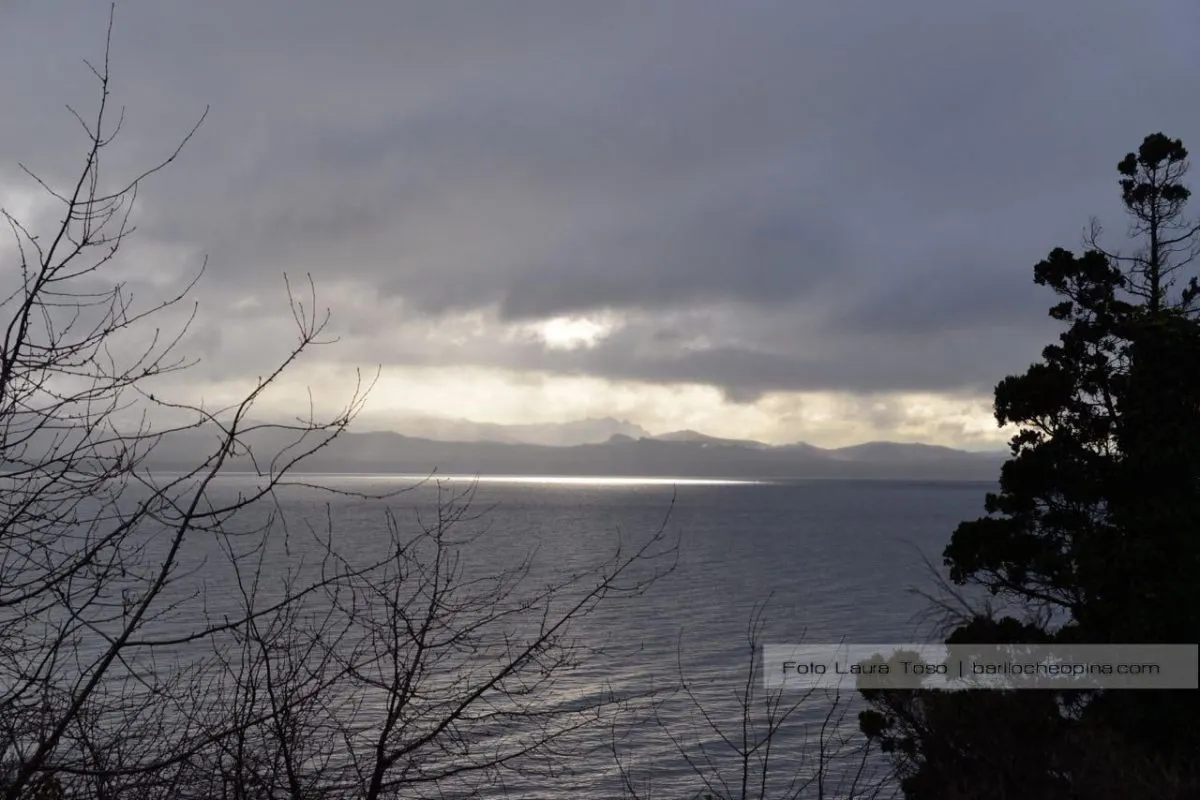 Bariloche amaneció con 9,2 grados bajo cero y fuerte formación de hielo negro