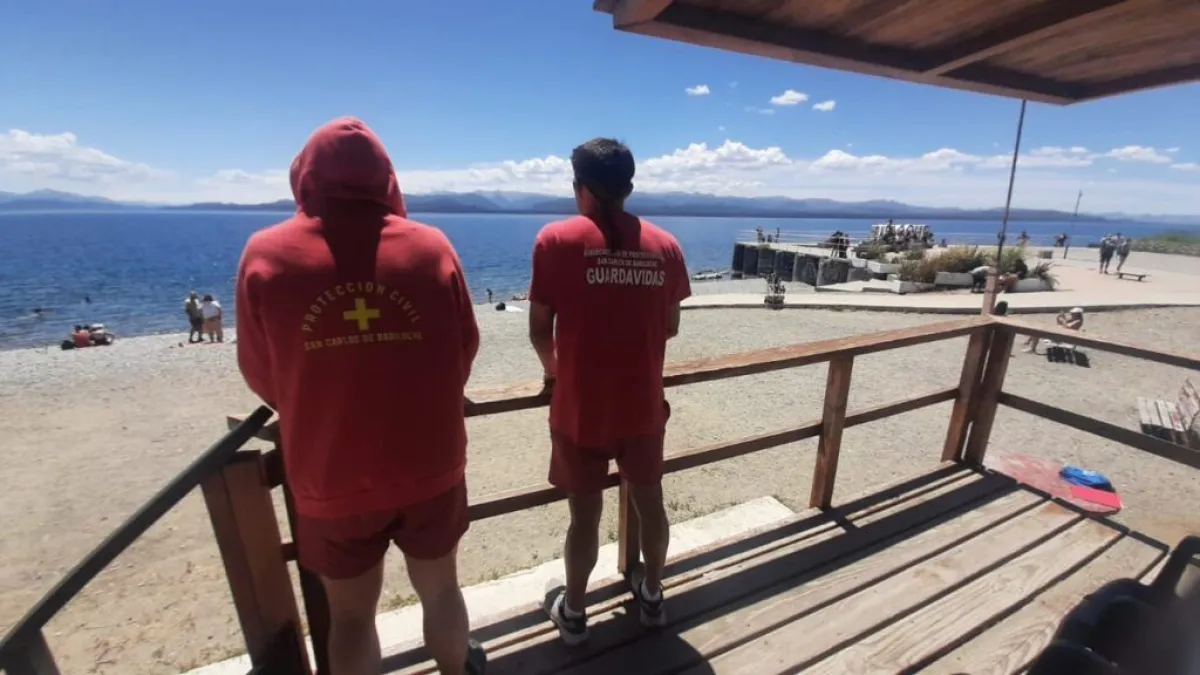 Bariloche convoca a guardavidas para la temporada de verano 2026/2027