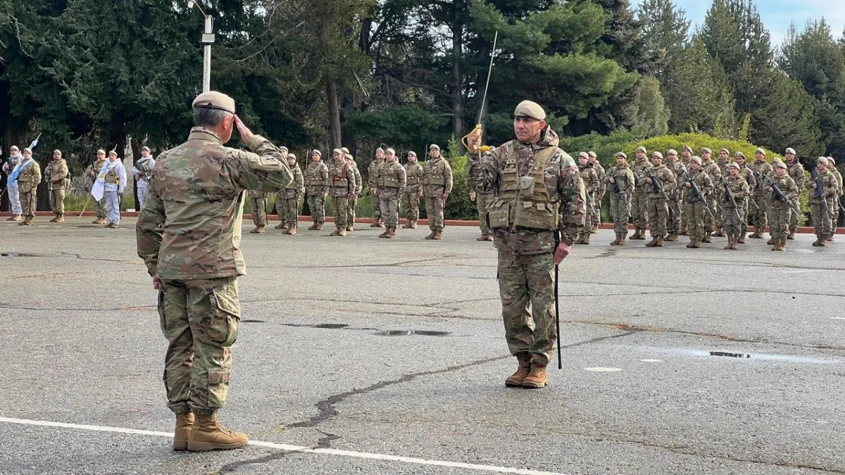 Bariloche participó del acto por el 216° aniversario del Ejército Argentino en la Escuela Militar de Montaña