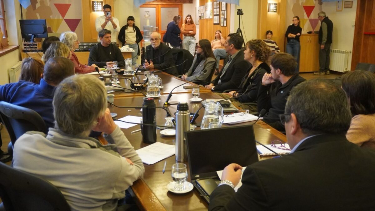 Carlos Moreno fue distinguido por el Concejo de Bariloche y elogió el nuevo distrito urbano del este