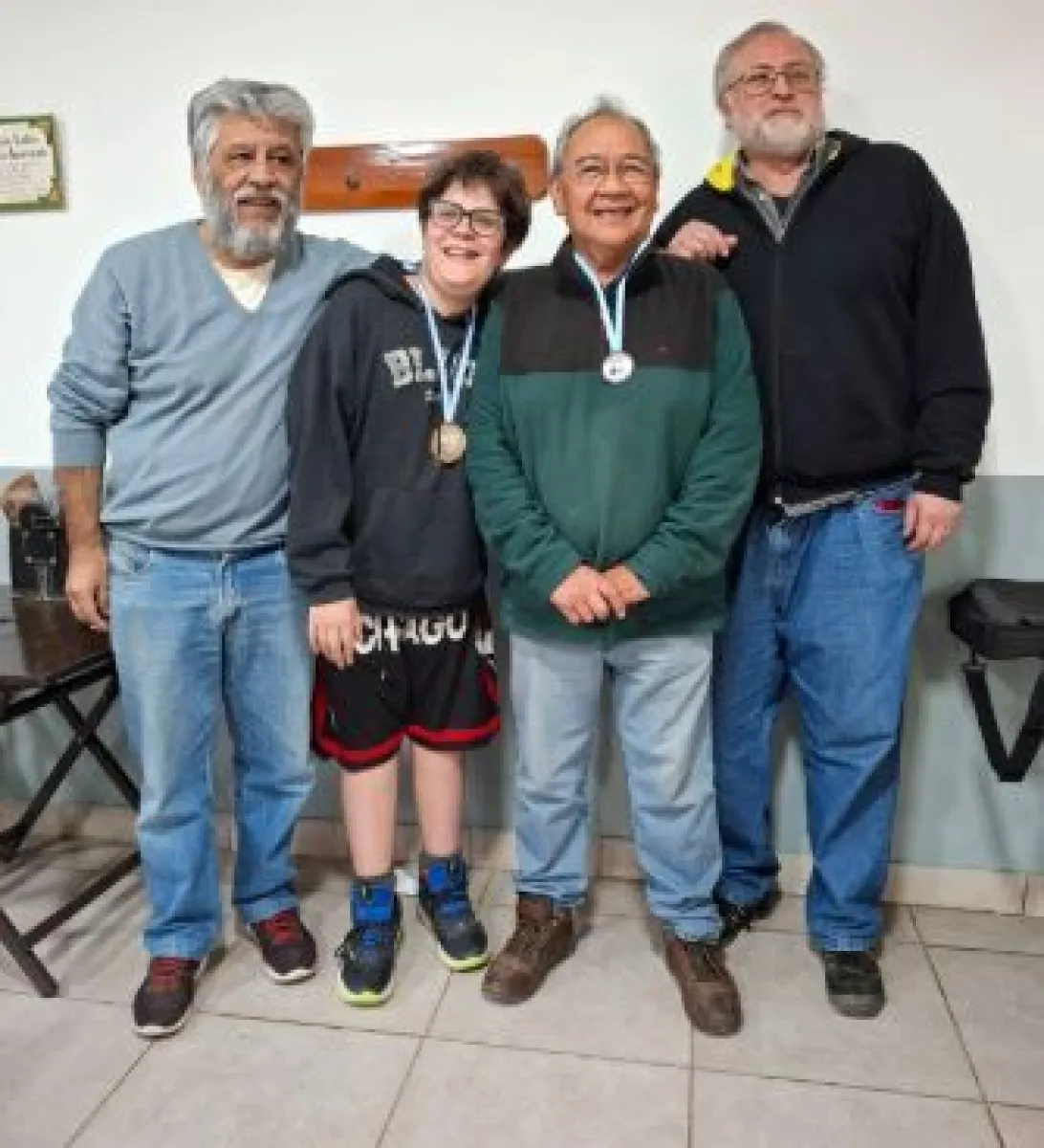 César Añual ganó con puntaje perfecto el Grand Prix de Ajedrez en Bariloche