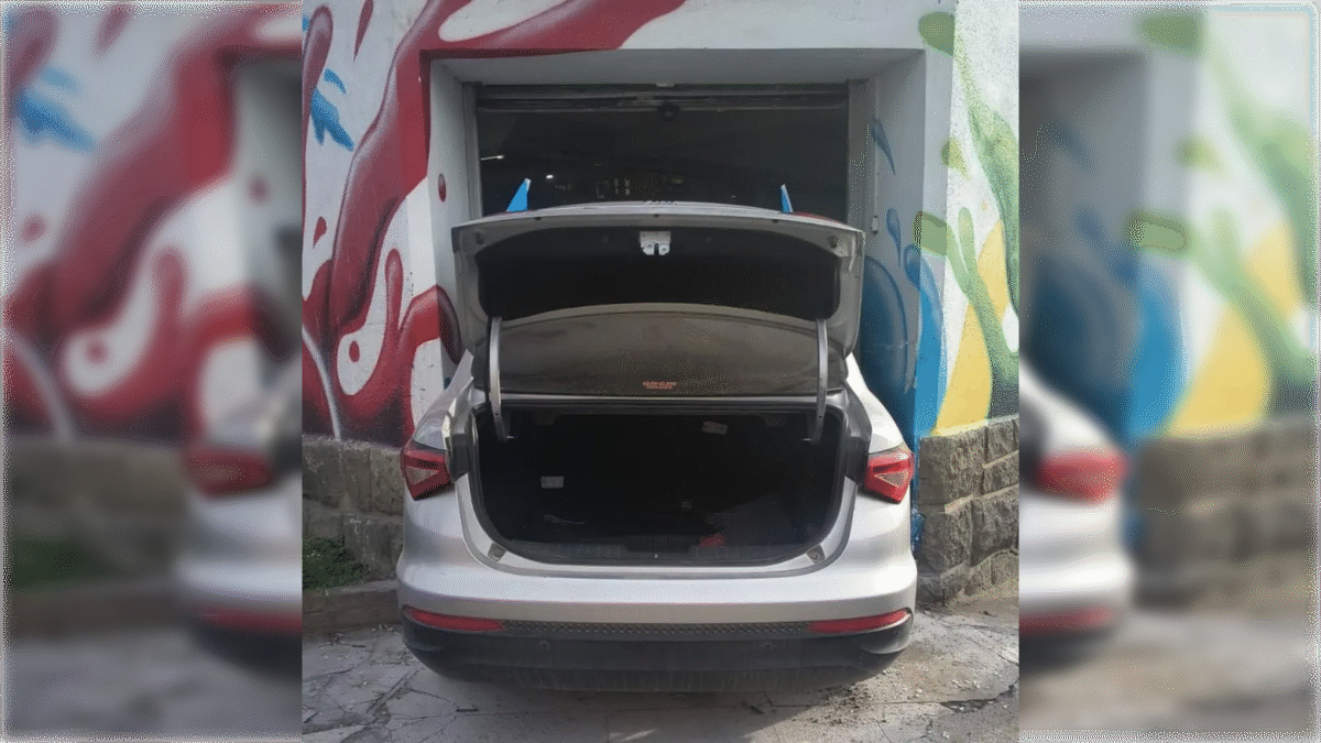 Colisión en cadena terminó con un auto incrustado en una distribuidora de Diagonal Capraro
