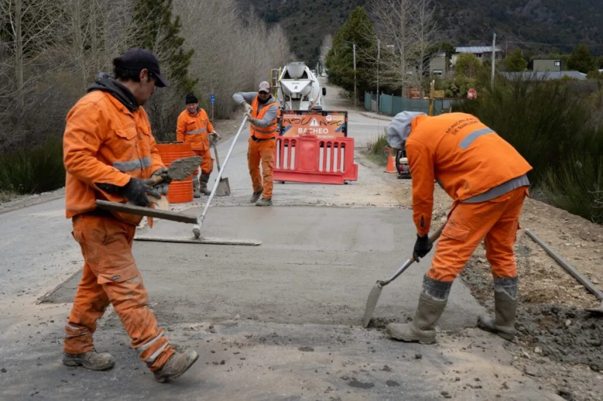 Comenzó la construcción de cinco reductores de velocidad en avenida de la Virreyna