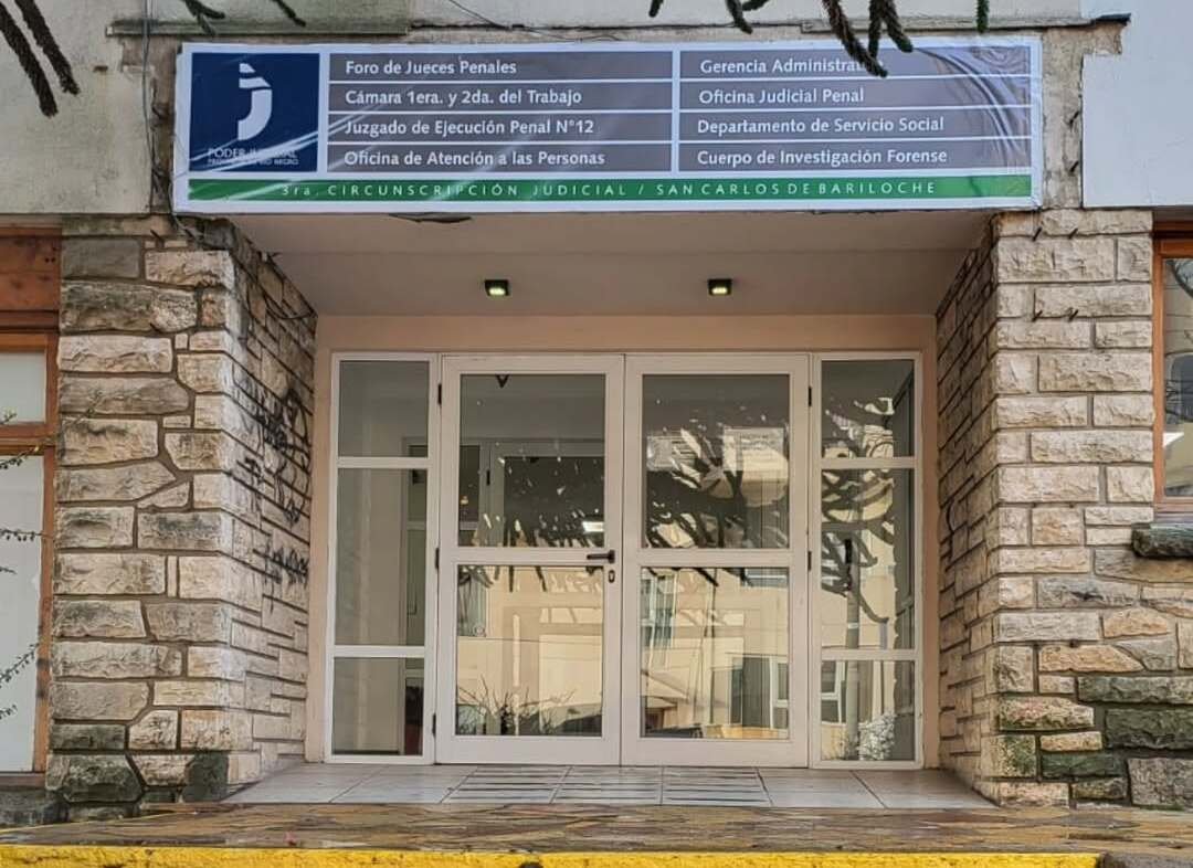 Condenaron a tres años de prisión efectiva a un reincidente por tenencia ilegal de arma y encubrimiento