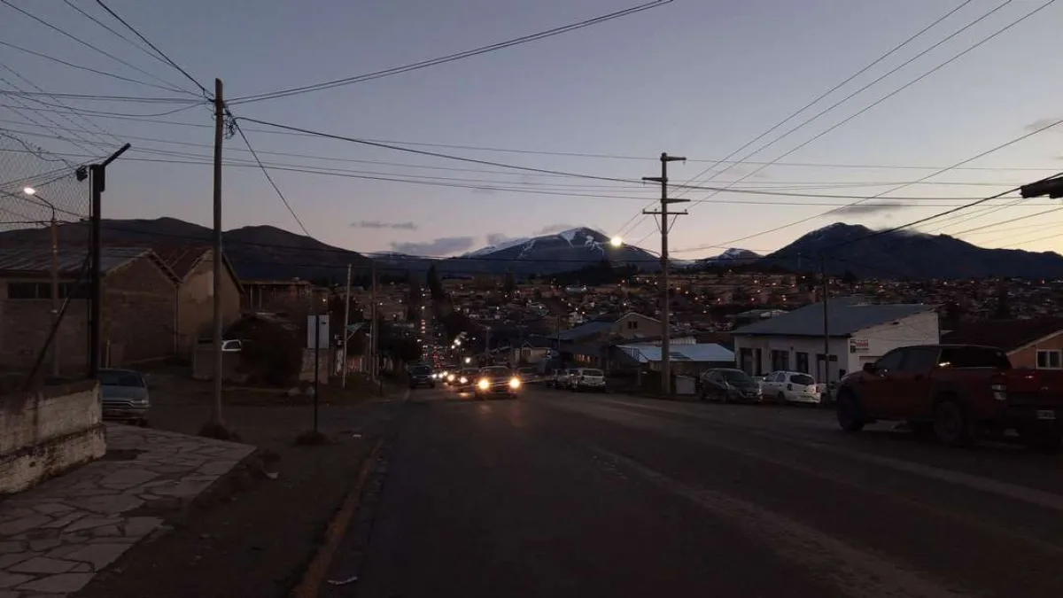Cortarán totalmente la calle Beschtedt este viernes por trabajos de volteo de pinos de gran porte