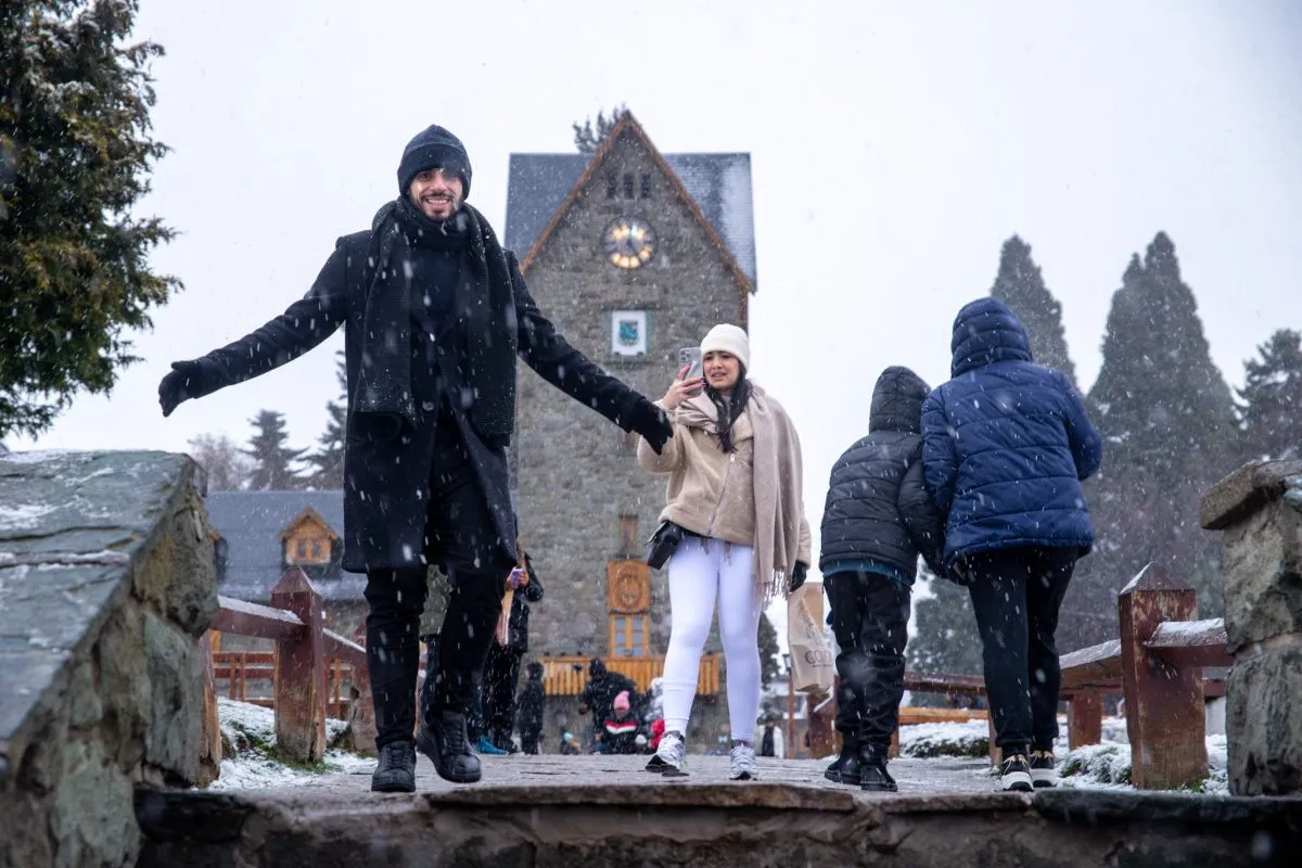 Cortés destacó el operativo por la nieve y aseguró que Bariloche está preparada para el invierno