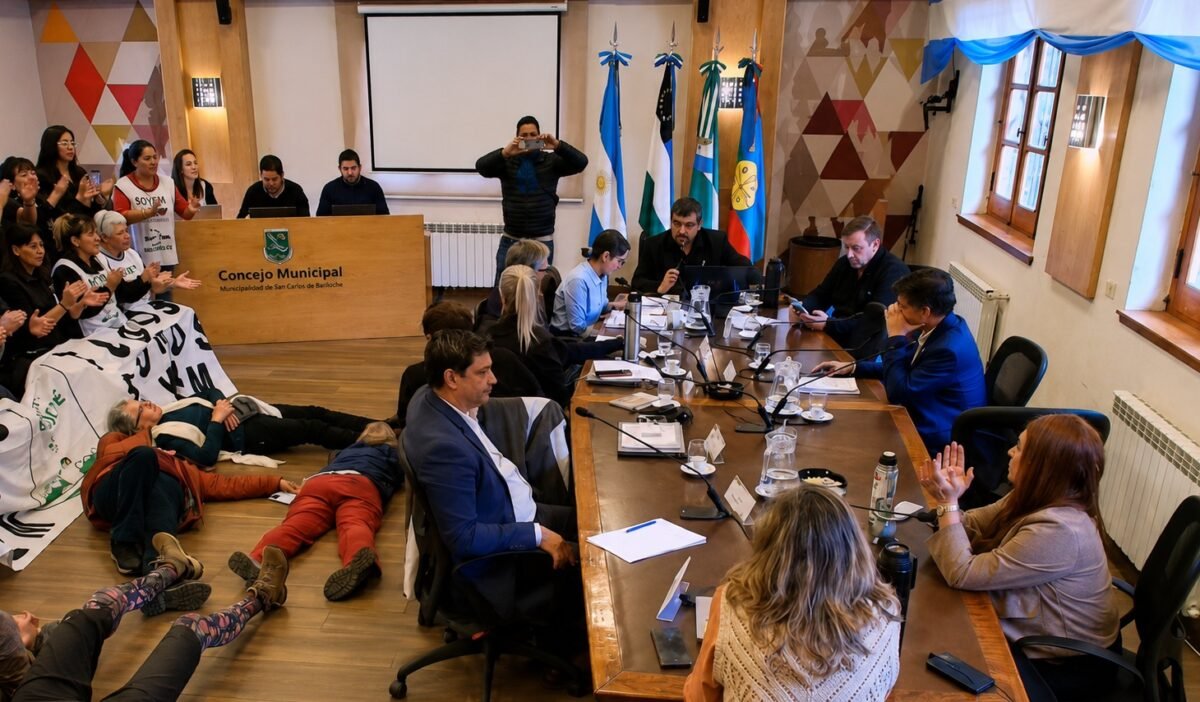 Cortés impuso dos vetos clave tras seis horas de debate en el Concejo Municipal