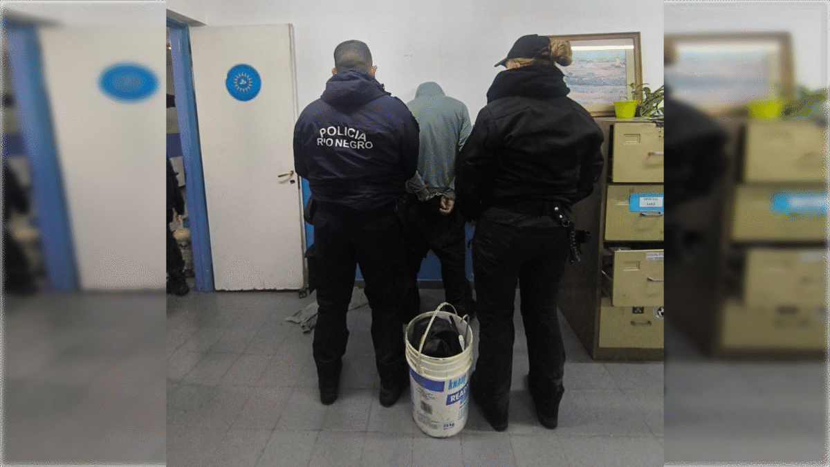 Detienen a un hombre por el robo de herramientas y una garrafa en una obra del kilómetro 8
