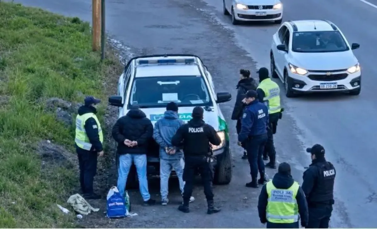 Detuvieron a tres hombres tras una fuga de más de 150 kilómetros por robos en Villa La Angostura