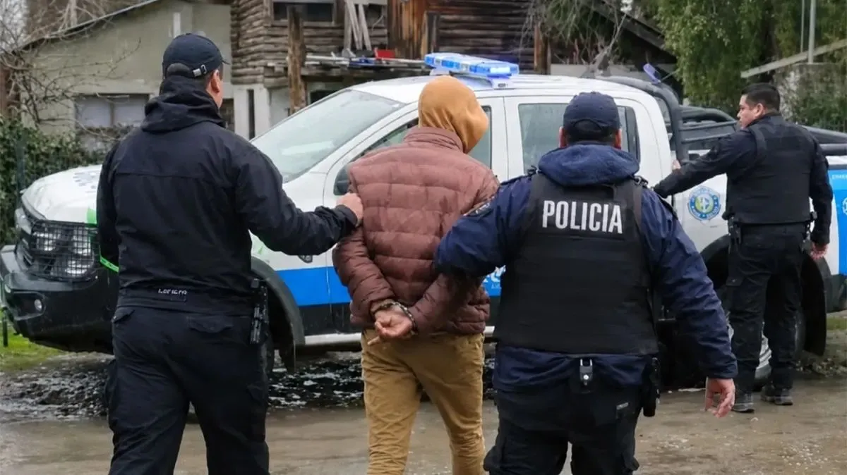 Detuvieron a un hombre investigado por tres robos a comercios en El Bolsón