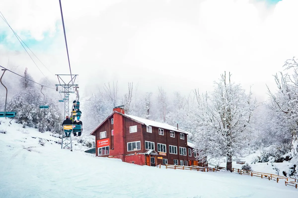 El Bolsón se posiciona como destino invernal con nieve, gastronomía y tranquilidad
