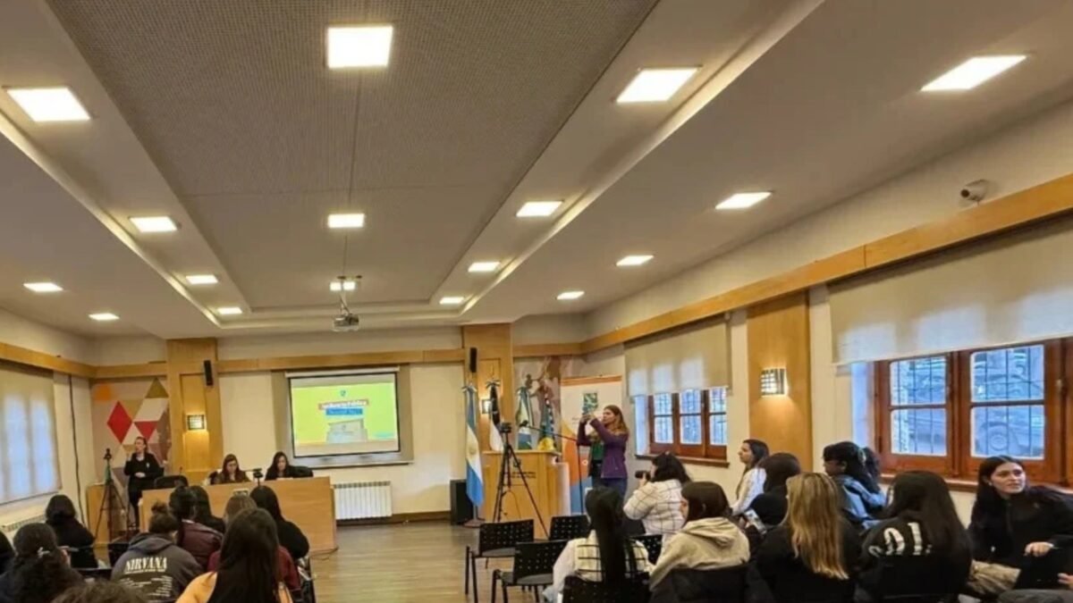 El Concejo Municipal convoca a jóvenes barilochenses para la Audiencia Pública Juvenil 2026