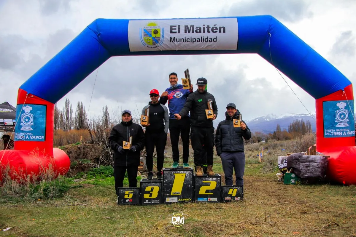 El Enduro Cordillerano visitó El Maitén con destacada presencia barilochense
