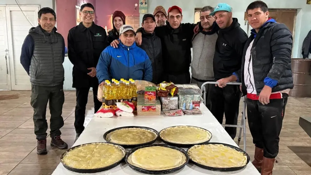 El Ministerio de Seguridad entregó insumos para un taller de panificación en barrio Unión