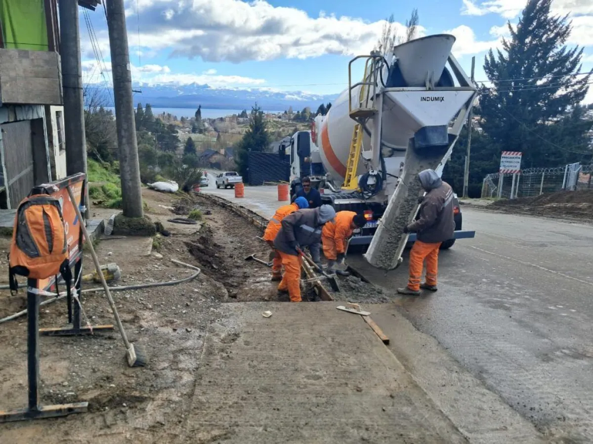 El Municipio avanza con obra de vereda y cordón en Pasaje Gutiérrez