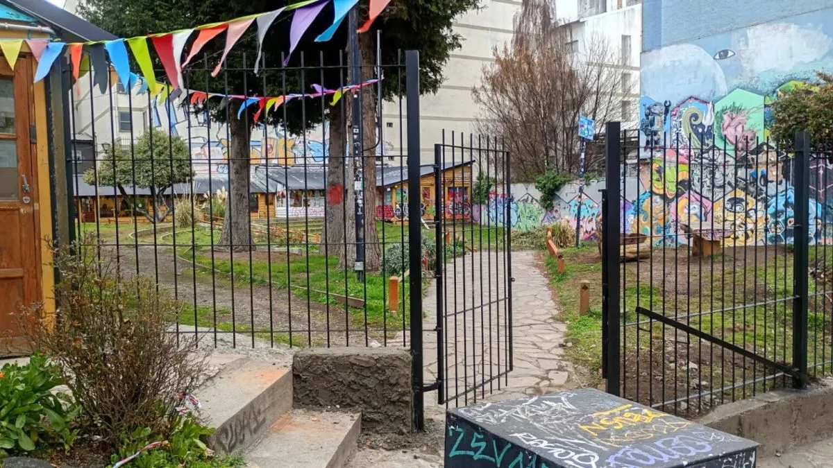 El Municipio instaló un cerramiento perimetral en el Anfiteatro del SCUM para preservar el espacio público