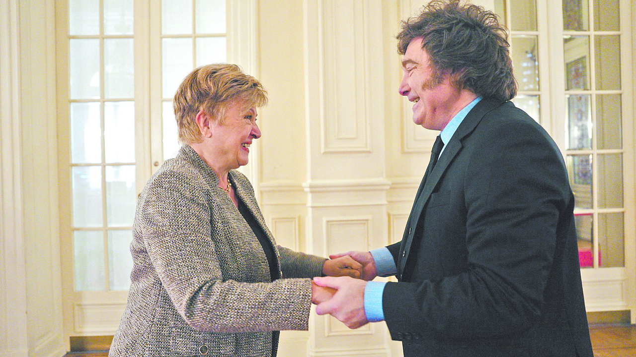 El PJ de Río Negro repudió el "sometimiento" de Milei al FMI y respaldó proyecto de Máximo Kirchner