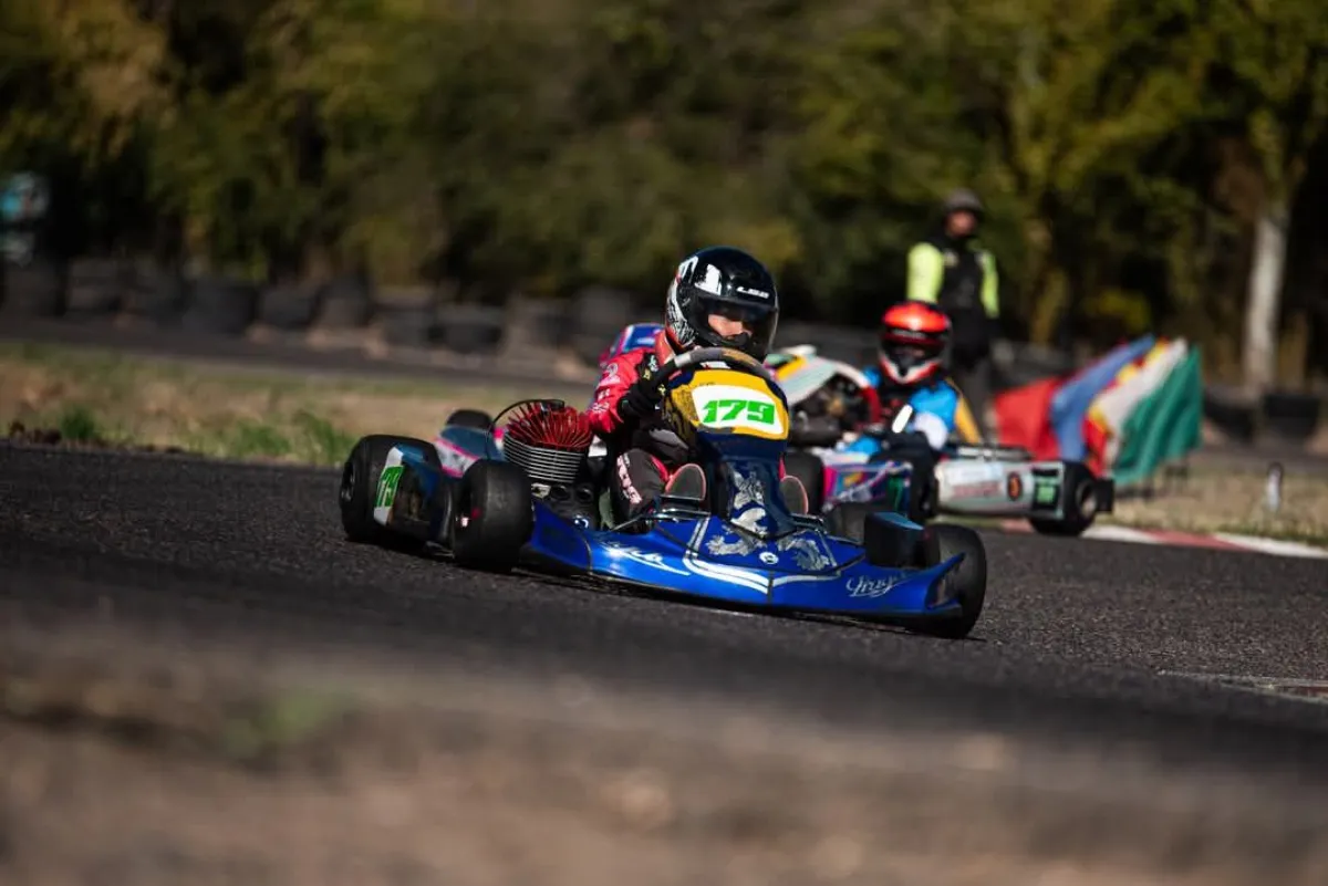 El Prokart volvió a la acción con presencia barilochense en Centenario