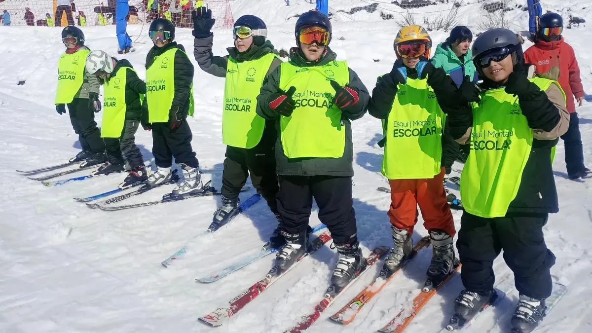 Esquí Escolar: 240 estudiantes por semana disfrutan de la nieve en Cerro Catedral