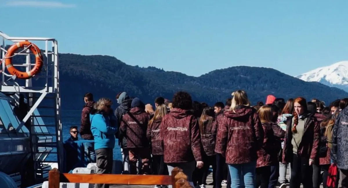 Estudiantes de viajes de egresados tendrán 30% de descuento para ingresar al Nahuel Huapi