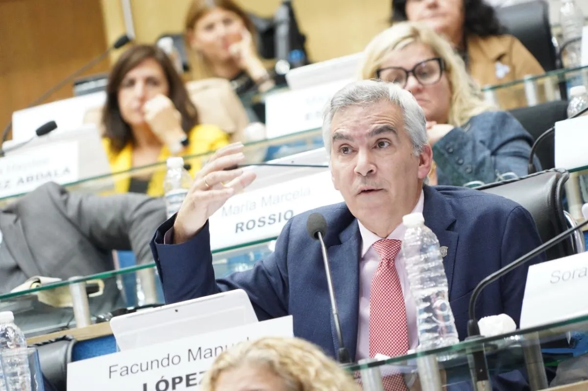 Facundo López criticó a diputados rionegrinos por votar reforma de la Zona Fría