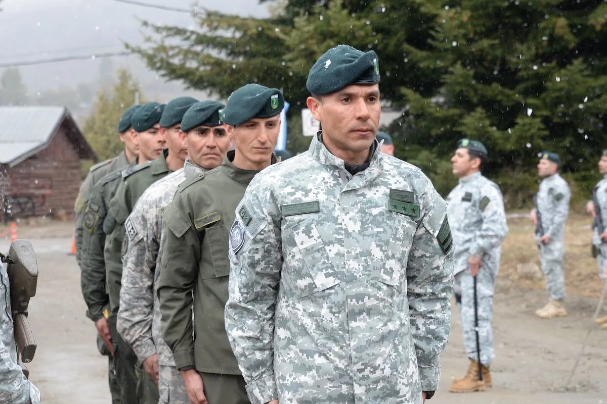 Gendarmería celebró su 39º aniversario en Bariloche y egresó la primera mujer especialista en montaña