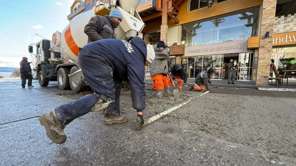 Habilitaron calle Palacios tras reparación de hundimientos en la calzada