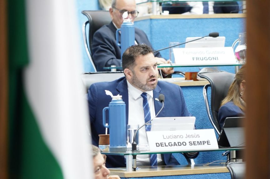 Impulsan reforma constitucional para que la oposición designe organismos de control