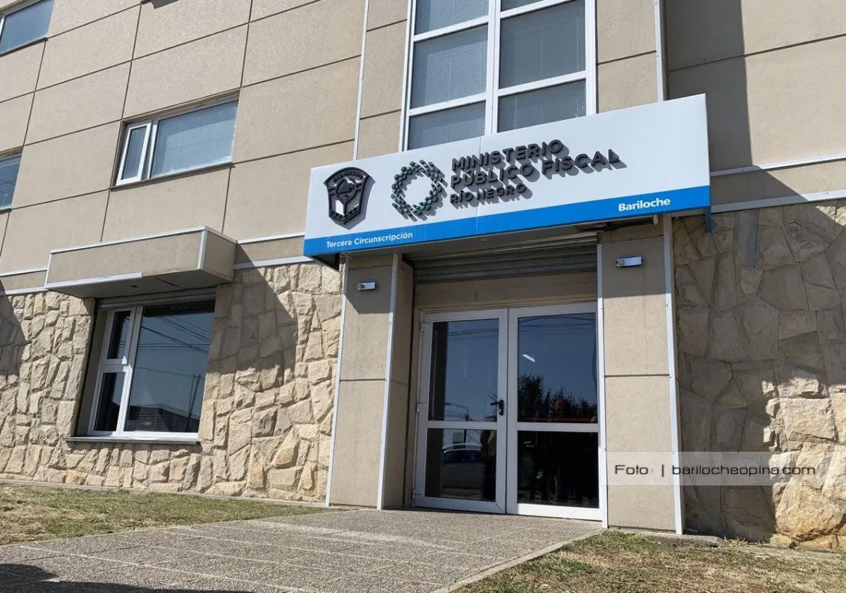 Imputaron a un hombre por agredir a su expareja, dañar viviendas y amenazar a su familia