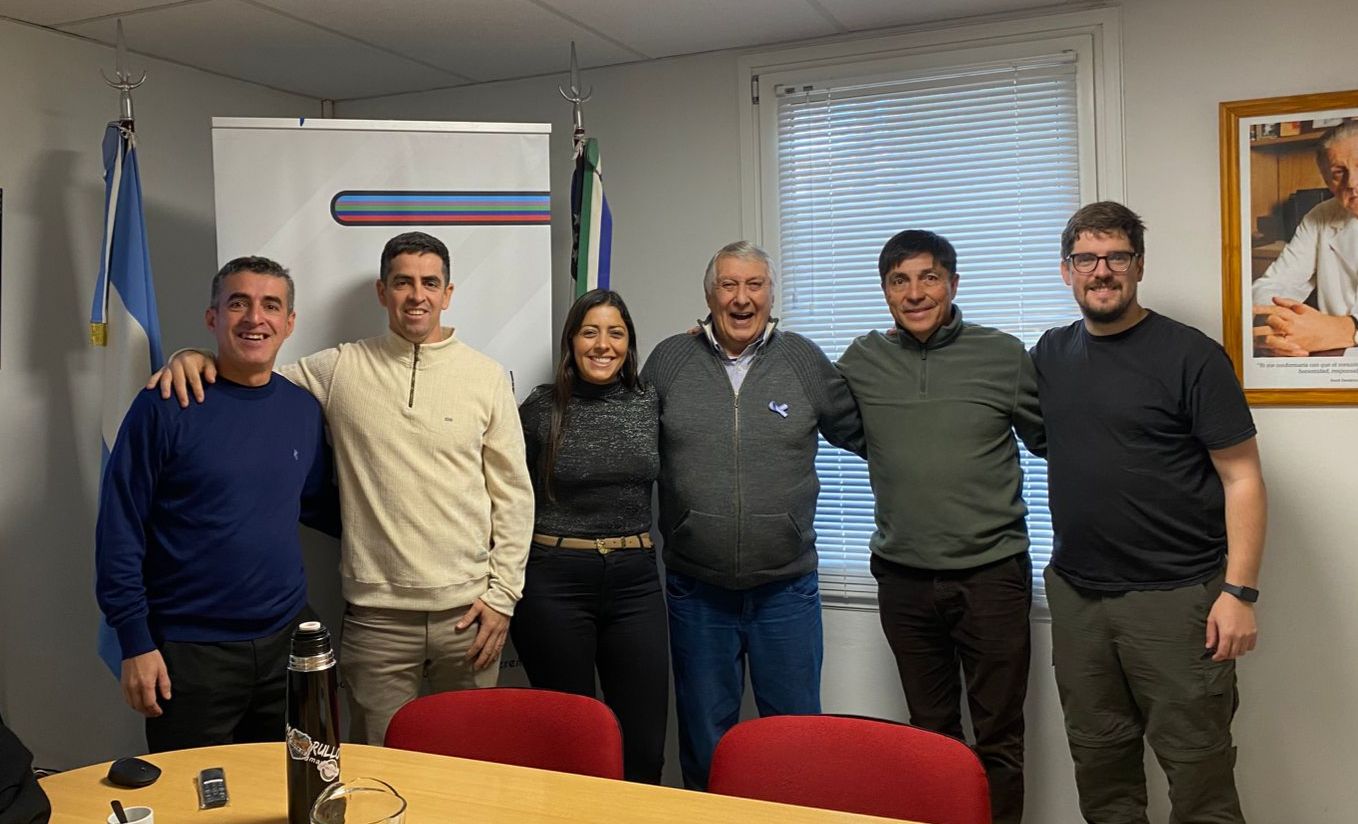 Intendentes radicales de Río Negro se reunieron en Dina Huapi para planificar el 2027