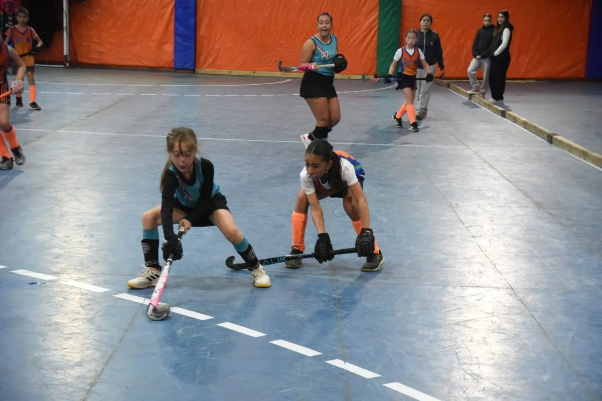Intensa jornada de hockey sobre patines con partidos de menores y Copa Bariloche