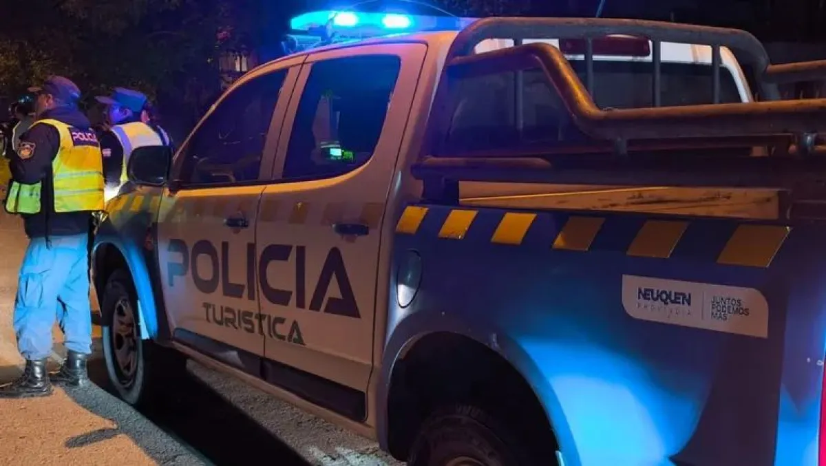 Intentaron robar moto secuestrada de destacamento policial y agredieron a efectivos en San Martín de los Andes