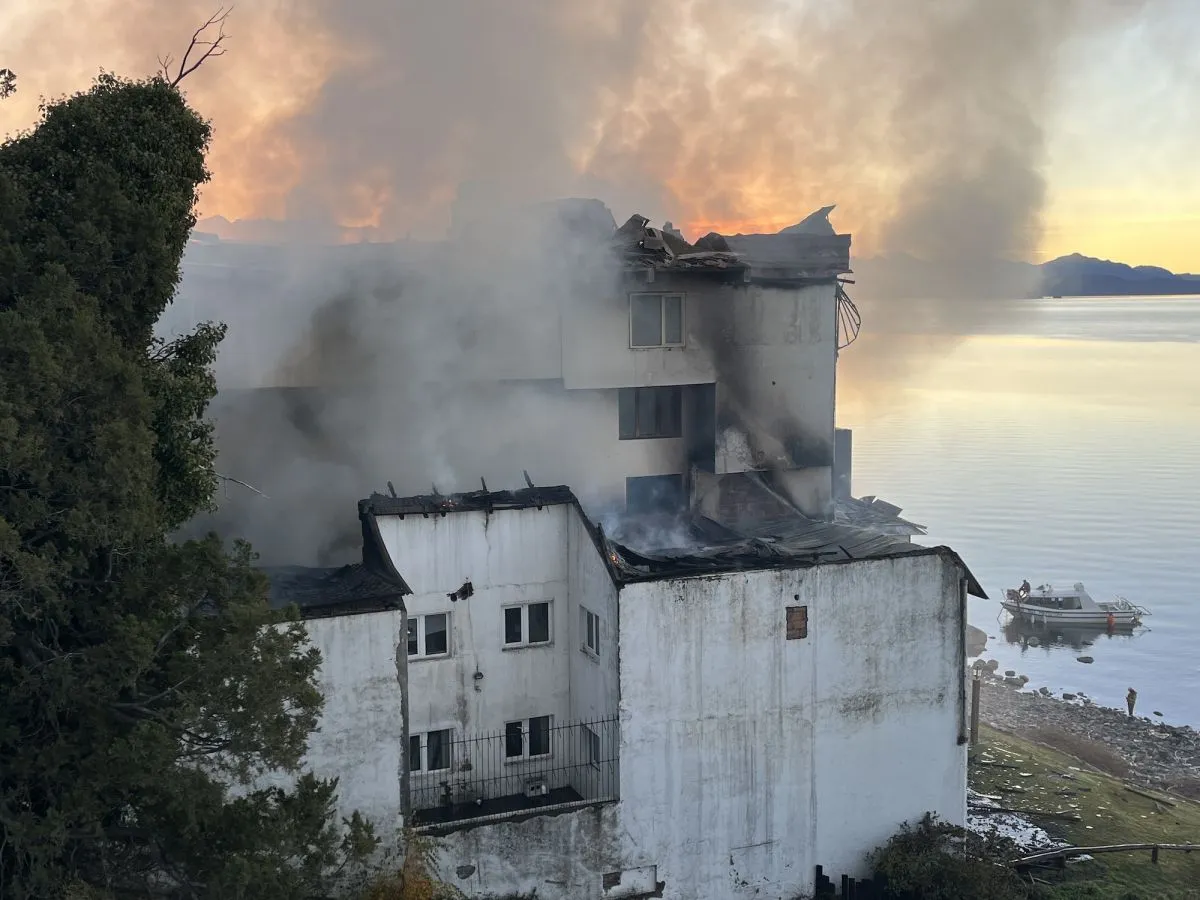 La AEHGB expresó su acompañamiento al Hotel Huemul tras el incendio