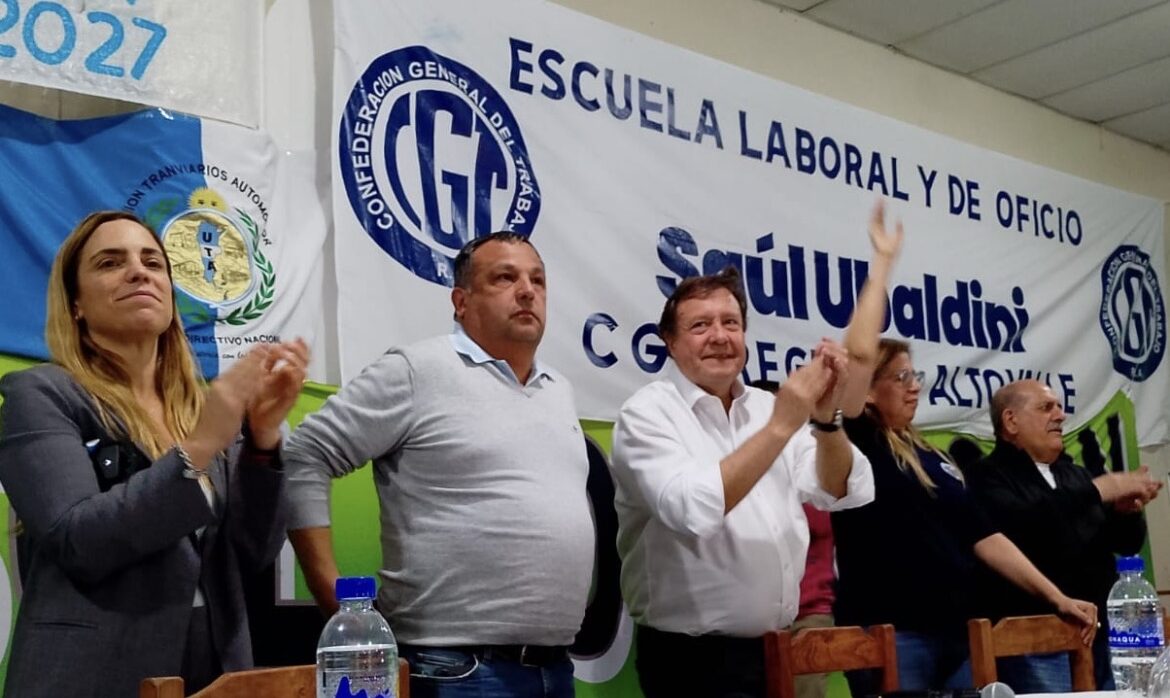 La CGT del Alto Valle inauguró escuela de oficios con presencia de Soria y Weretilneck