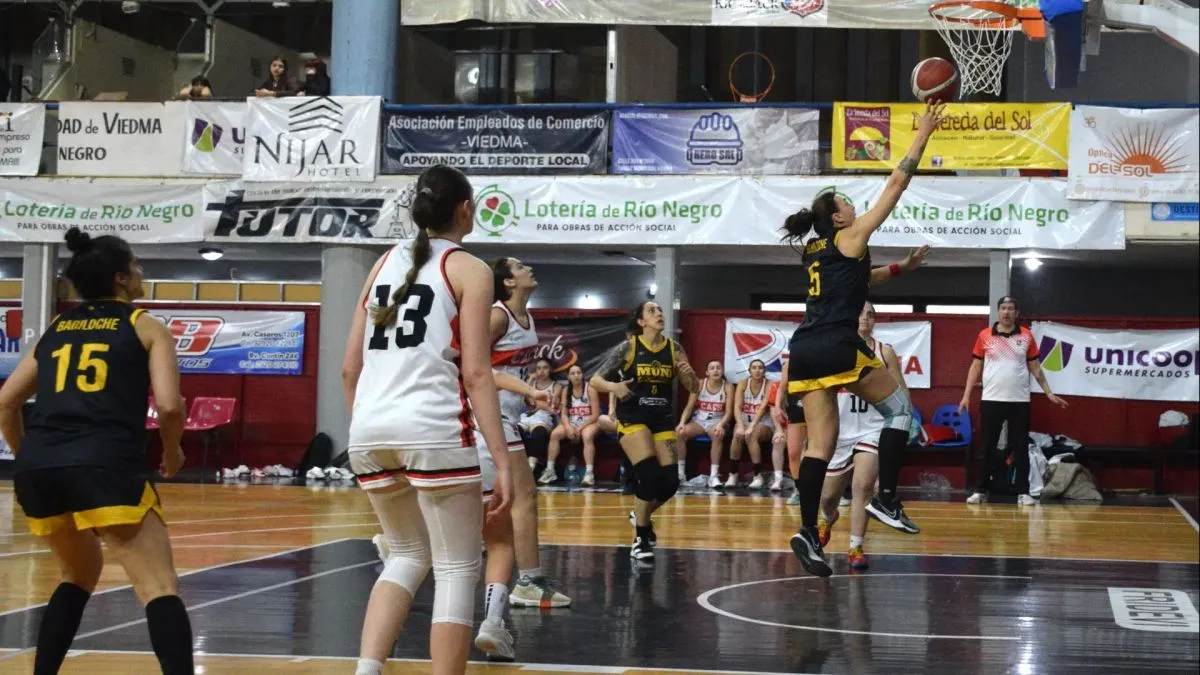 La Escuela Municipal de Bariloche fue subcampeona en el primer provincial femenino de básquet