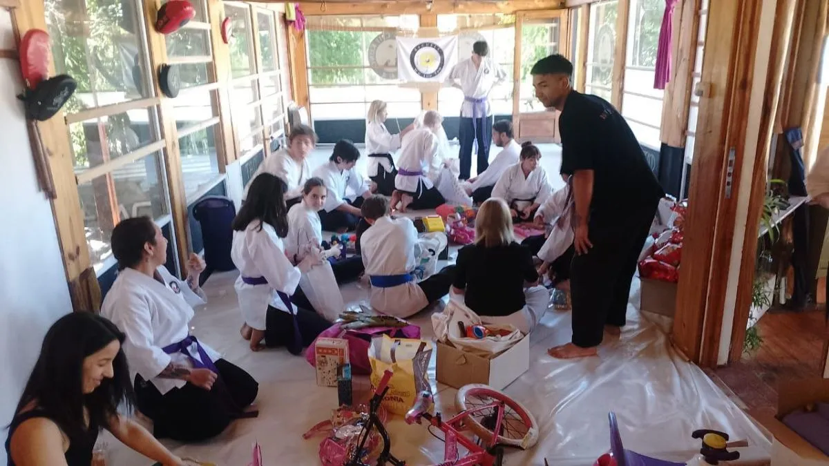La escuela Wu Shu Tao lanzó una colecta de juguetes para el Día del Niño