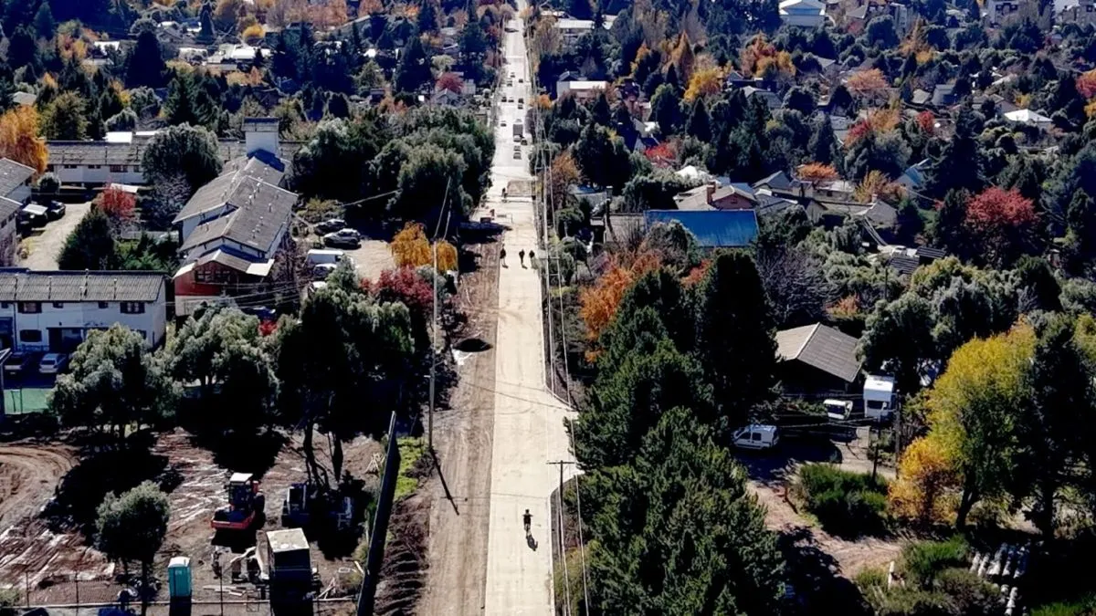 La pavimentación de Campichuelo alcanza el 70% de avance en su primera etapa