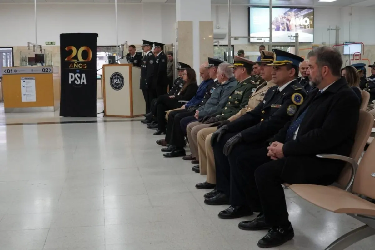 La Policía de Seguridad Aeroportuaria celebró sus 20 años con un acto institucional en Bariloche