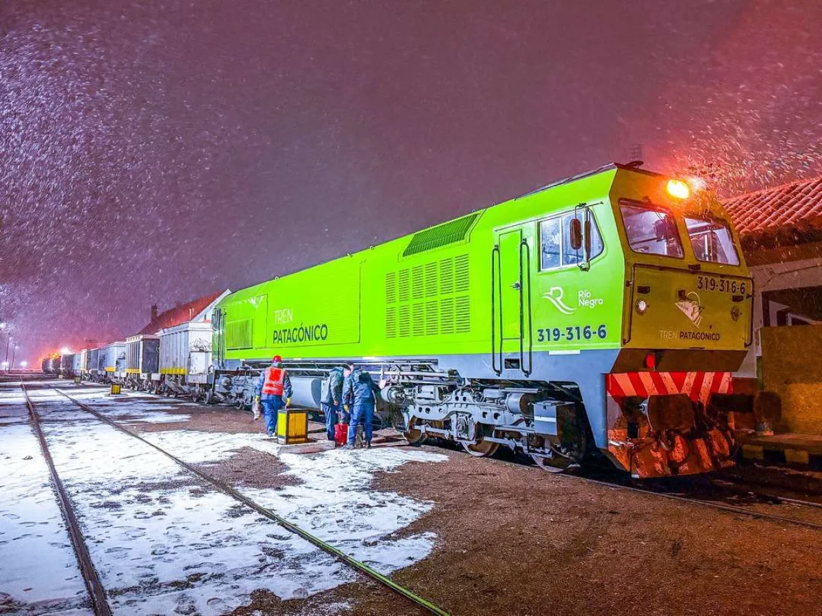 Llegan 600 toneladas de sal a Bariloche en el Tren Patagónico para tratar las calles