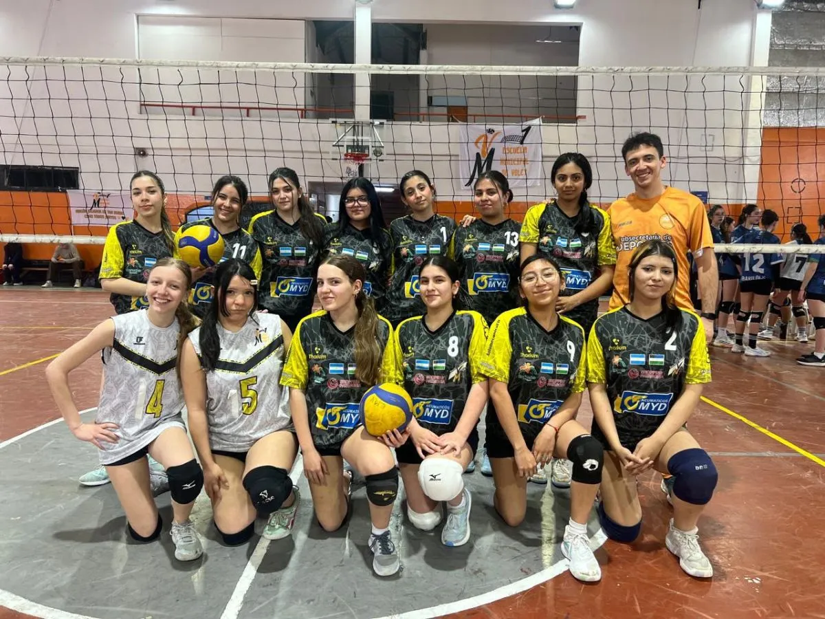 Más de 250 chicos participaron de la segunda fecha del Grand Prix de Menores de vóley