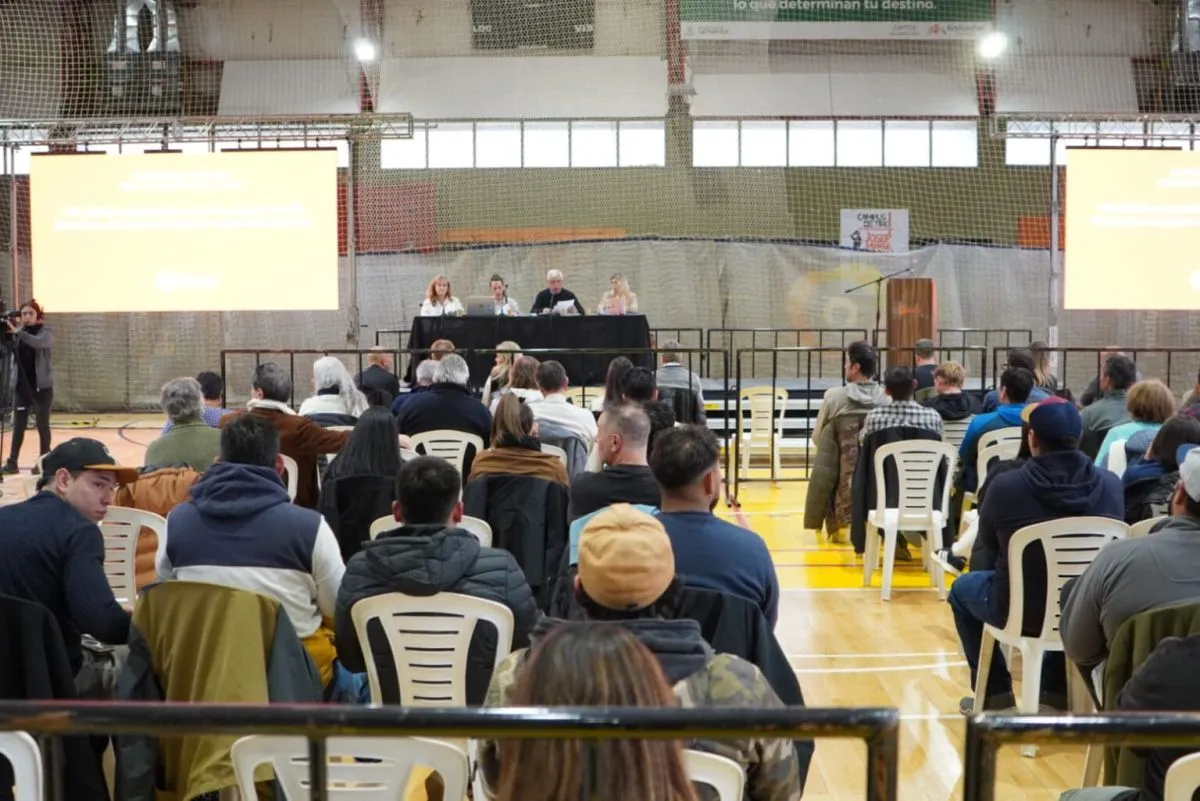 Más de siete horas de audiencia pública por el plan urbanístico en Catedral con fuertes cruces entre defensores y detractores