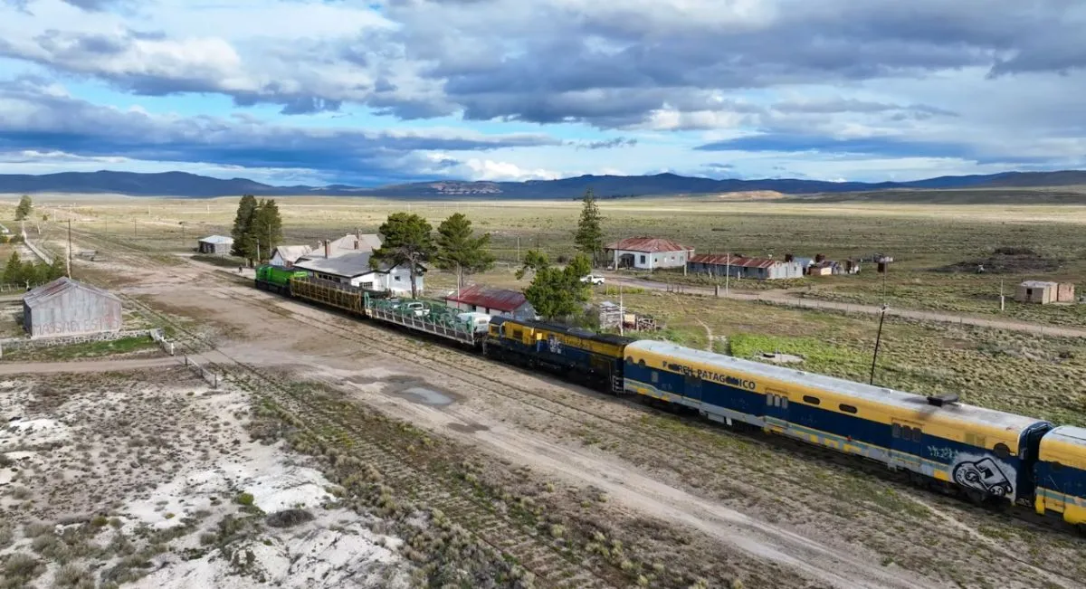 Pilcaniyeu presentó en la FIT su identidad ferroviaria y los atractivos de la estepa rionegrina